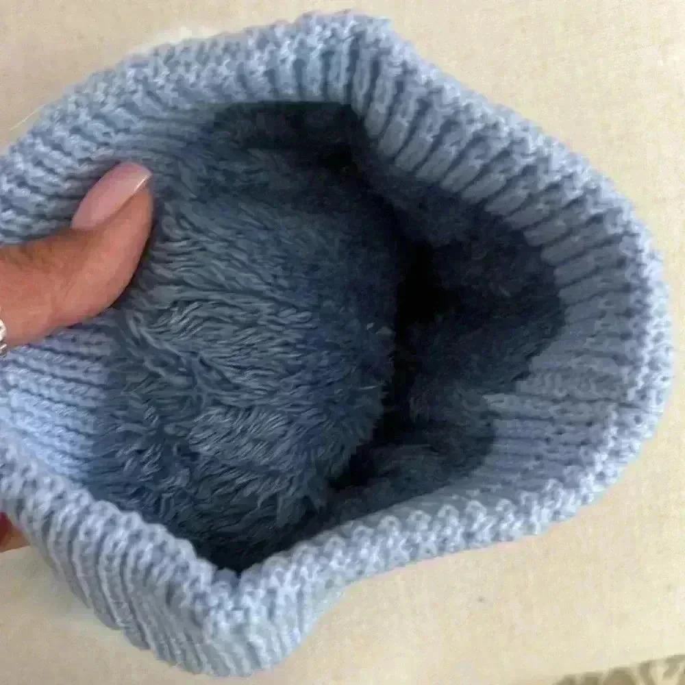 UGG double Pom pom beanie hat for baby/toddler - Picture 2 of 5